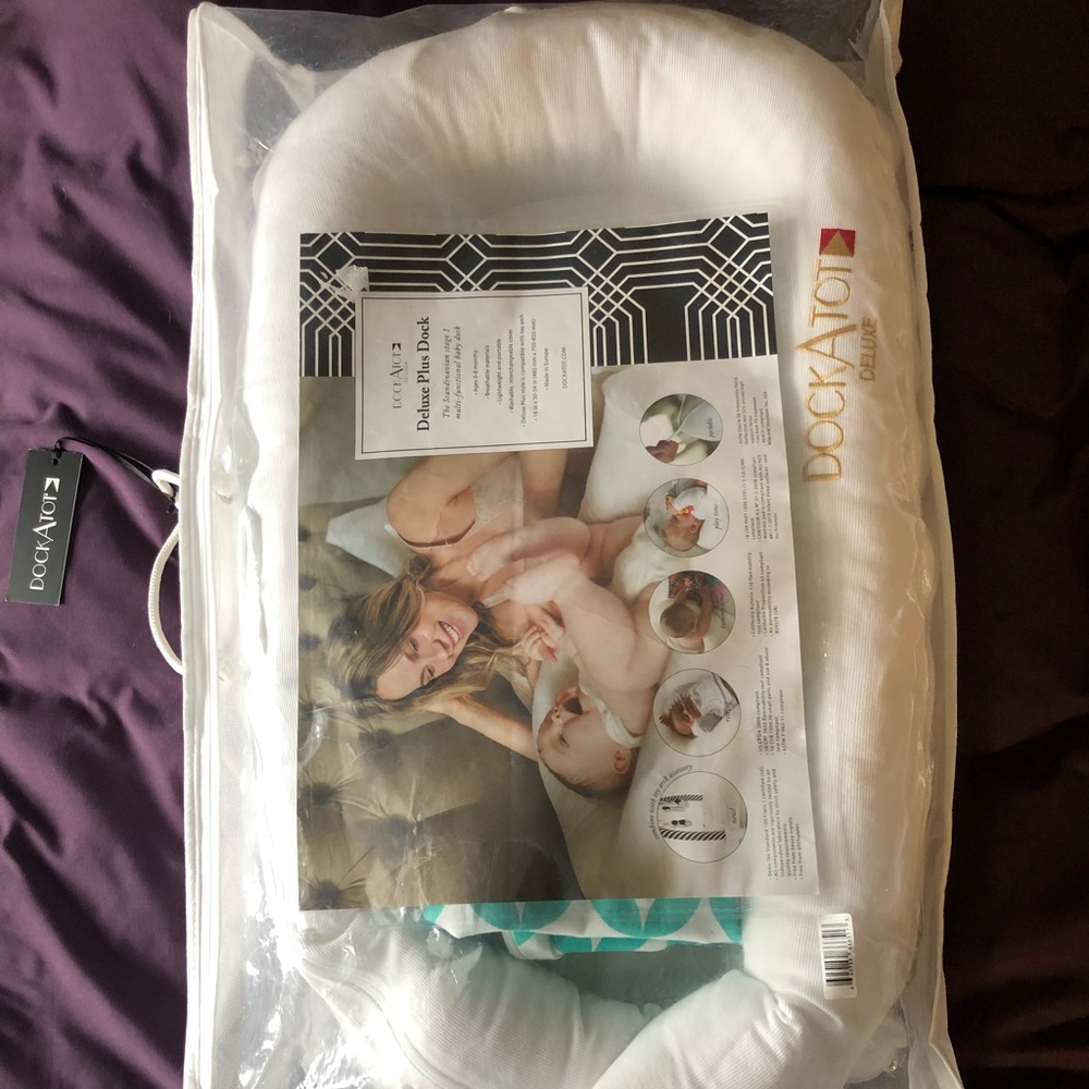 Dock a tot deluxe with extra cover